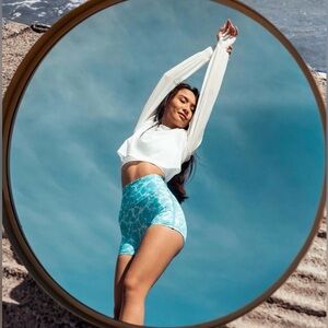 Buffbunny citrus shorts, reflection print aqua